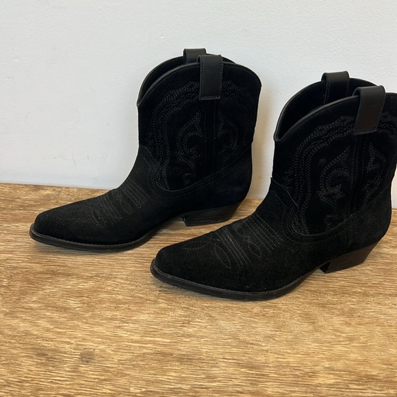 BA&SH Colt Suede Ankle Boots - Picture 2 of 6